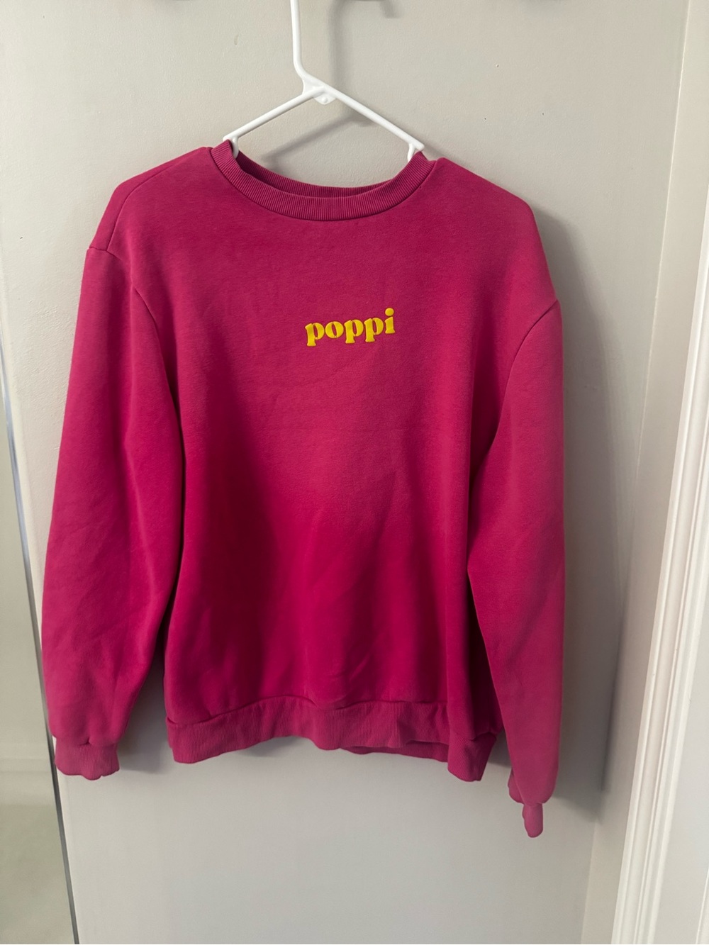 Poppi Women’s Fuchsia Crewneck Sweatshirt & Sweatpants - small